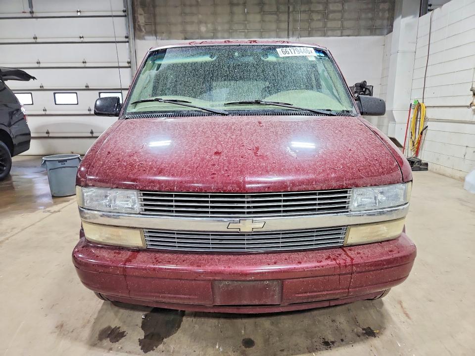 Photo 5 from auction – 2002 CHEVROLET ASTRO with VIN 1GNEL19X82B143943