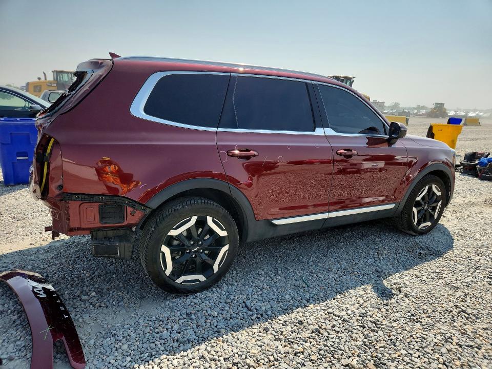 Photo 3 from auction – 2023 KIA TELLURIDE with VIN 5XYP3DGC7PG325939