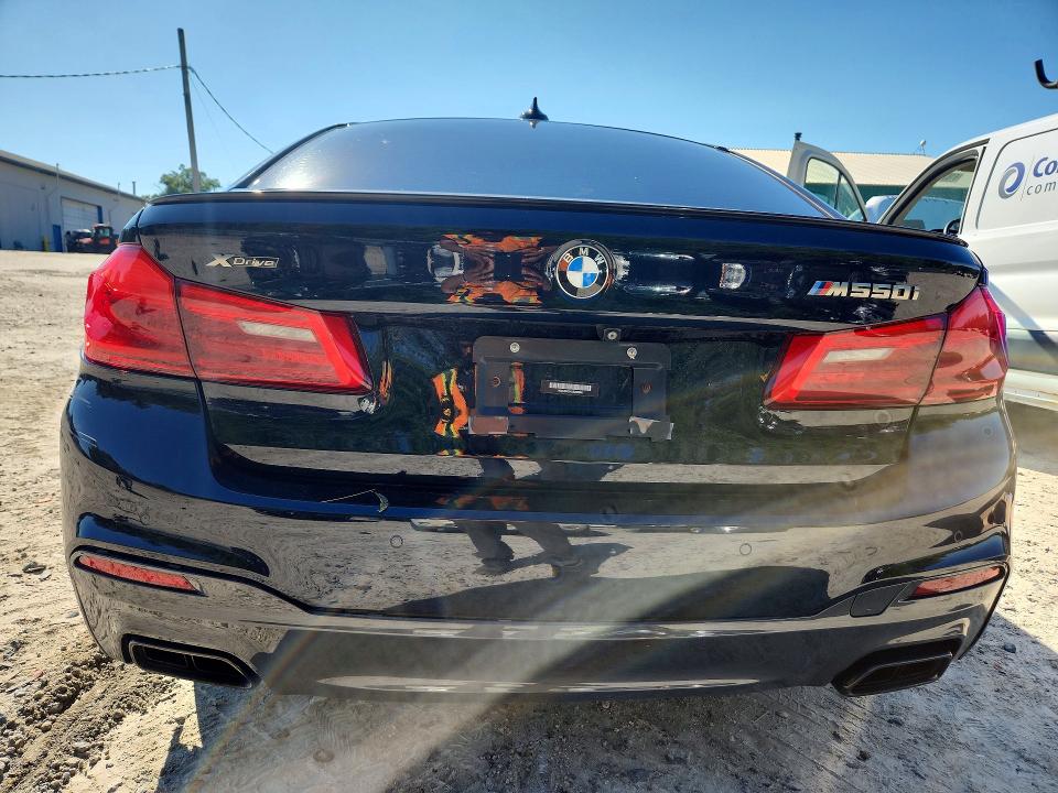 Снимка 6 от търг – 2018 BMW M550XI с VIN WBAJB9C56JB286966