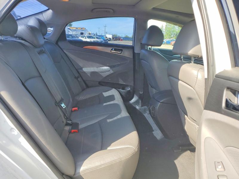 Photo 10 from auction – 2011 HYUNDAI SONATA with VIN KMHEC4A42BA007594