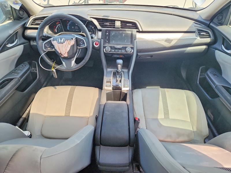 Photo 8 from auction – 2016 HONDA CIVIC with VIN 19XFC2F74GE028774