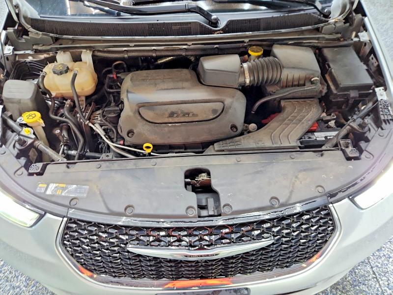 Photo 12 from auction – 2023 CHRYSLER PACIFICA with VIN 2C4RC1BG0PR567002