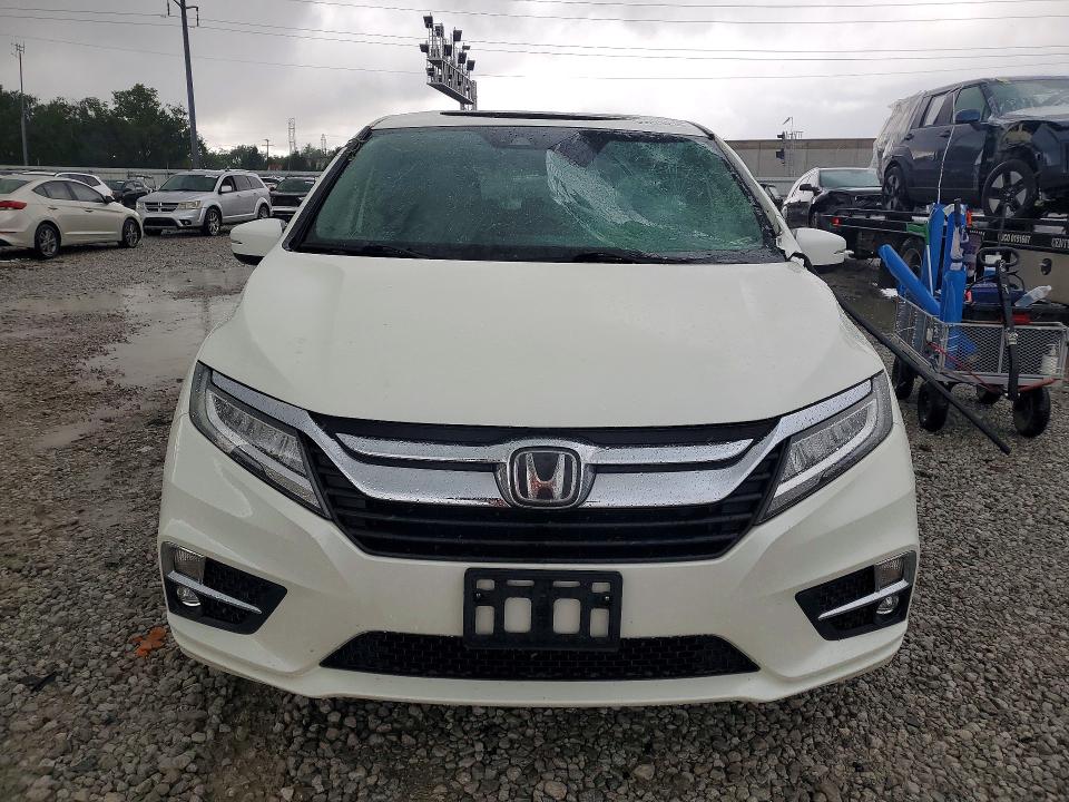 Photo 5 from auction – 2018 HONDA ODYSSEY with VIN 5FNRL6H90JB034754