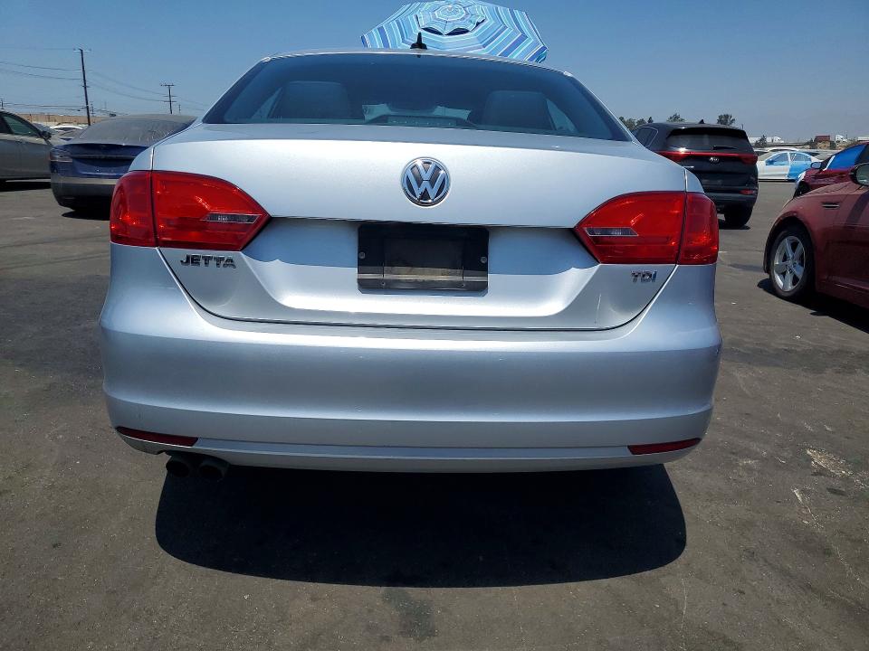 Photo 6 from auction – 2013 VOLKSWAGEN JETTA with VIN 3VWLL7AJXDM414844