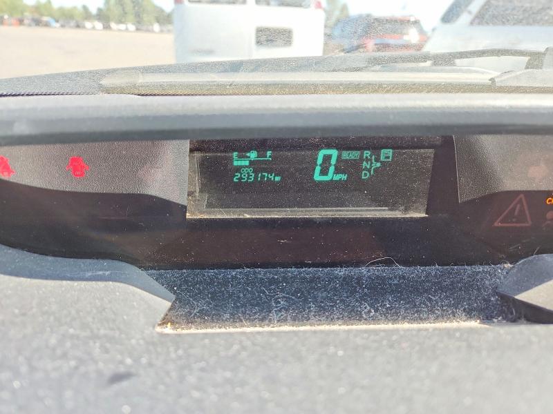 Photo 9 from auction – 2005 TOYOTA PRIUS with VIN JTDKB20U953048345