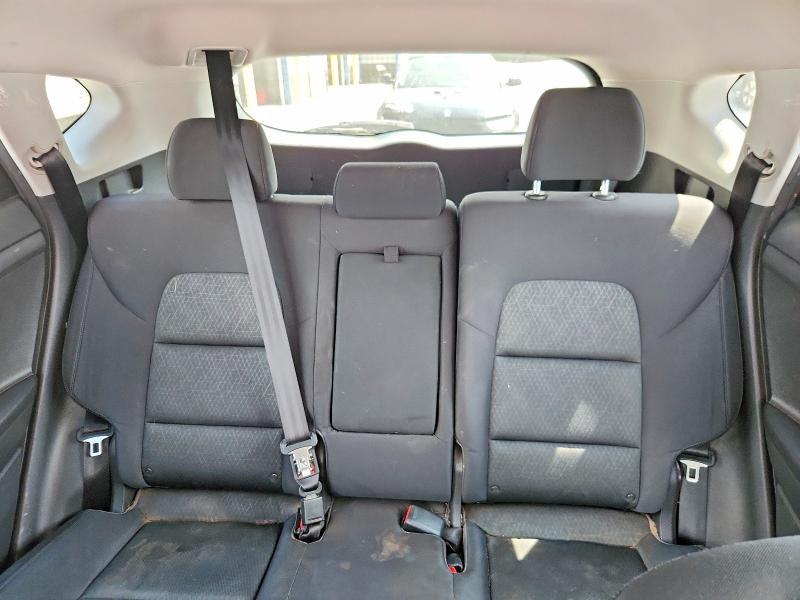 Photo 10 from auction – 2016 HYUNDAI TUCSON with VIN KM8J3CA27GU193601
