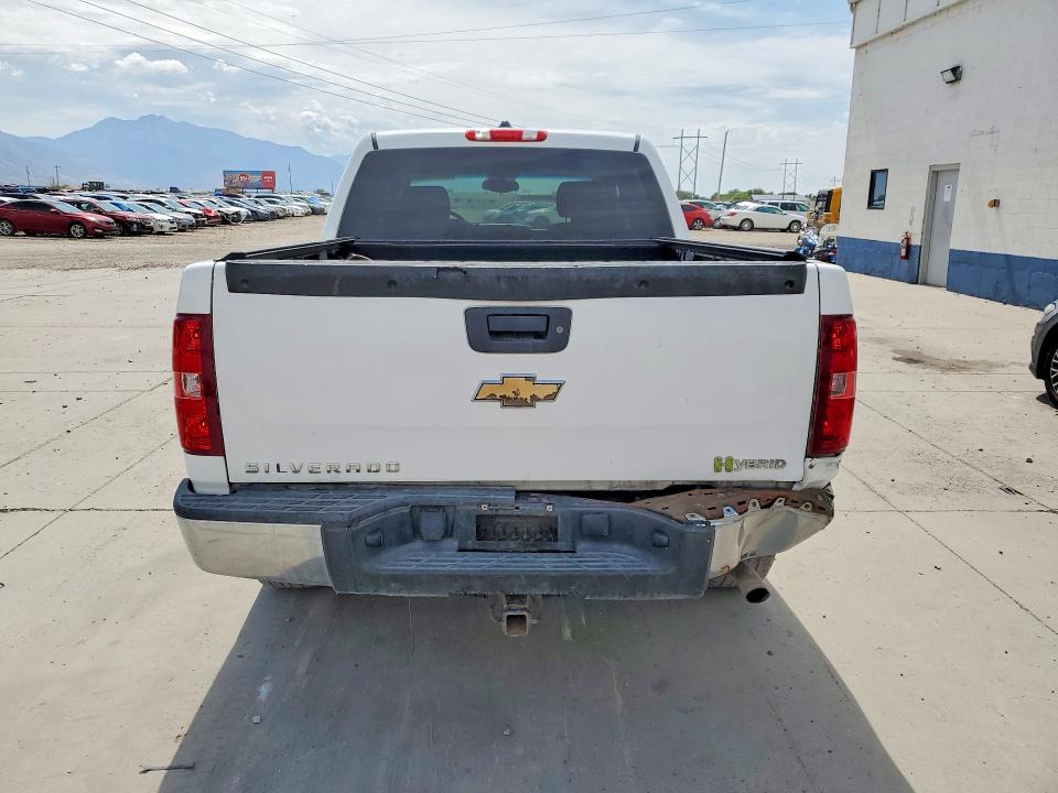 Photo 6 from auction – 2011 CHEVROLET SILVERADO with VIN 3GCUKUEJXBG130158