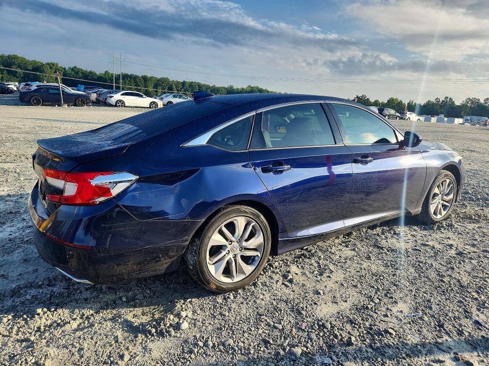 Photo 3 from auction – 2020 HONDA ACCORD with VIN 1HGCV1F10LA005347