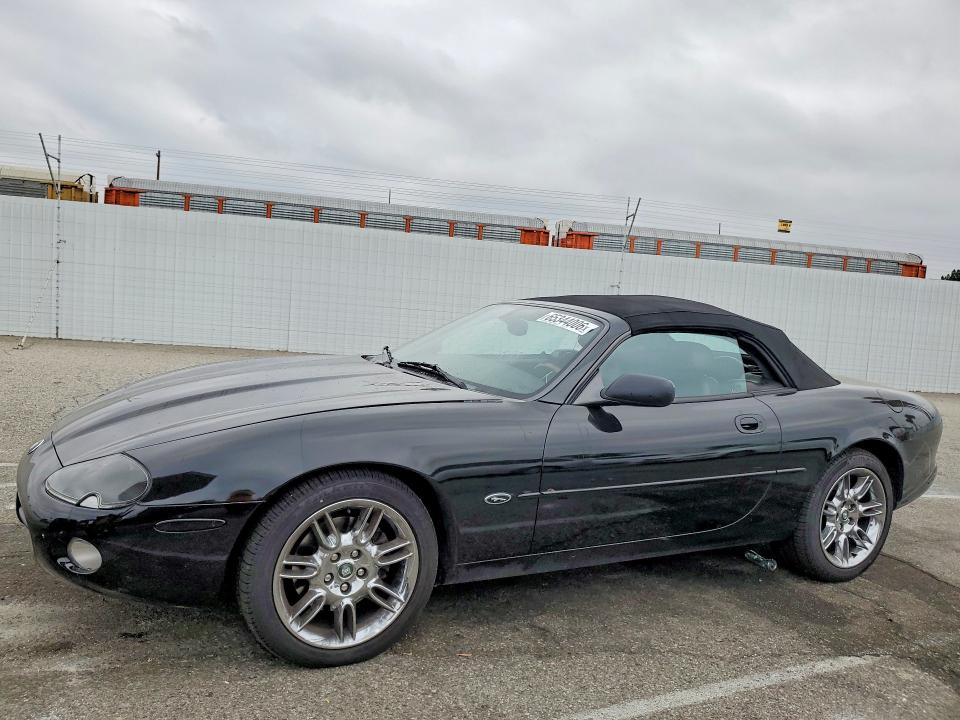 2002 JAGUAR XK8