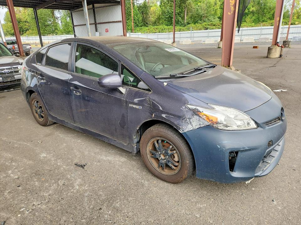 Photo 4 from auction – 2014 TOYOTA PRIUS with VIN JTDKN3DU7E1759996