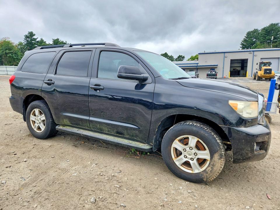 Photo 4 from auction – 2010 TOYOTA SEQUOIA with VIN 5TDBW5G14AS029048