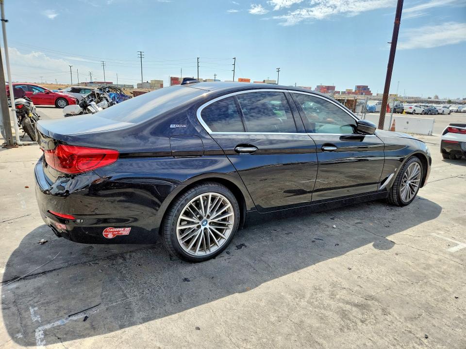 Photo 3 from auction – 2018 BMW 530E with VIN WBAJA9C56JB250505