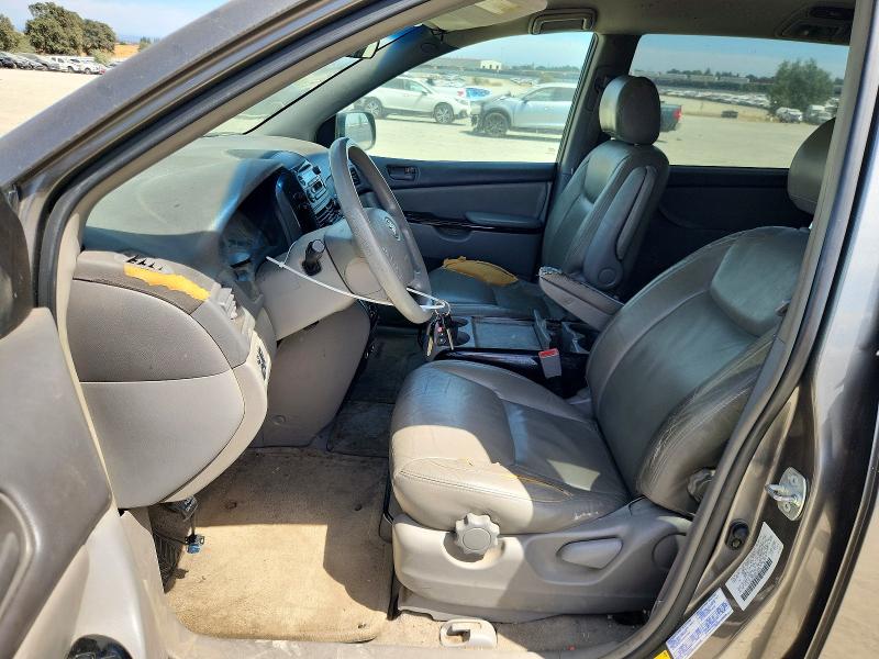 Photo 7 from auction – 2004 TOYOTA SIENNA with VIN 5TDZA23C64S124878