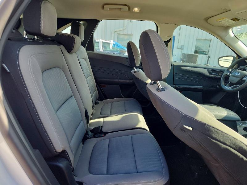 Photo 10 from auction – 2022 FORD ESCAPE with VIN 1FMCU9F69NUB00112