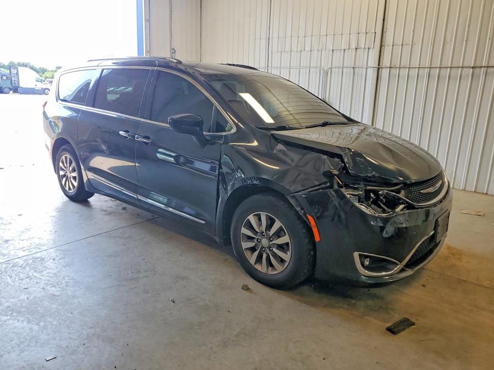 Photo 4 from auction – 2020 CHRYSLER PACIFICA with VIN 2C4RC1EGXLR173142