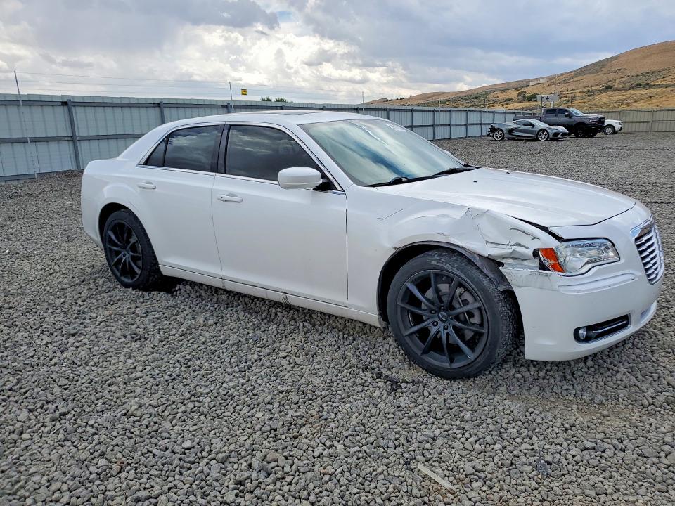 Photo 4 from auction – 2013 CHRYSLER 300 with VIN 2C3CCARG8DH733168