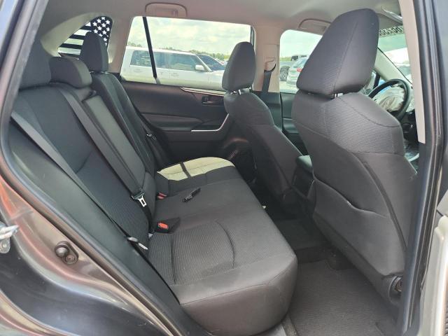 Photo 11 from auction – 2019 TOYOTA RAV4 with VIN 2T3F1RFV5KC053825