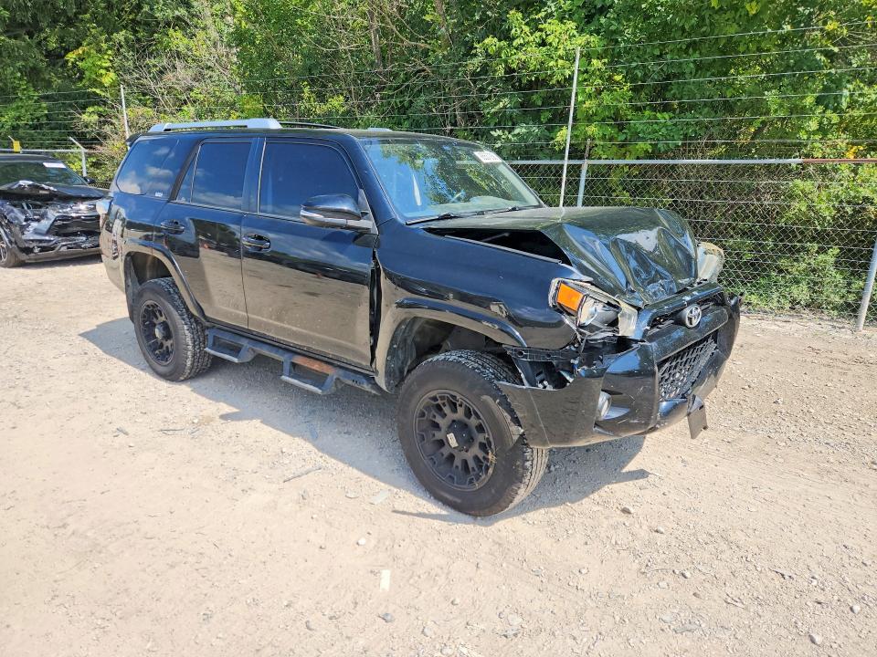 Photo 4 from auction – 2014 TOYOTA 4RUNNER with VIN JTEBU5JR2E5166968