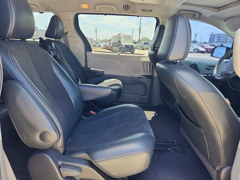 Photo 11 from auction – 2013 TOYOTA SIENNA with VIN 5TDXK3DC8DS313184