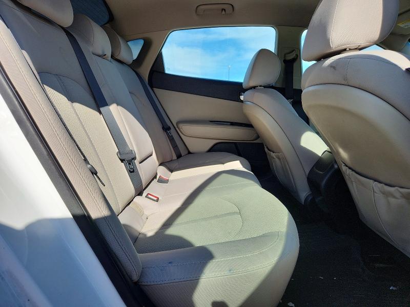Photo 10 from auction – 2016 KIA OPTIMA with VIN 5XXGT4L32GG054301
