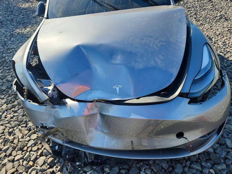 Zdjęcie 11 z aukcji – 2025 TESLA MODEL Y z VIN 7SAYGDEEXSA341761