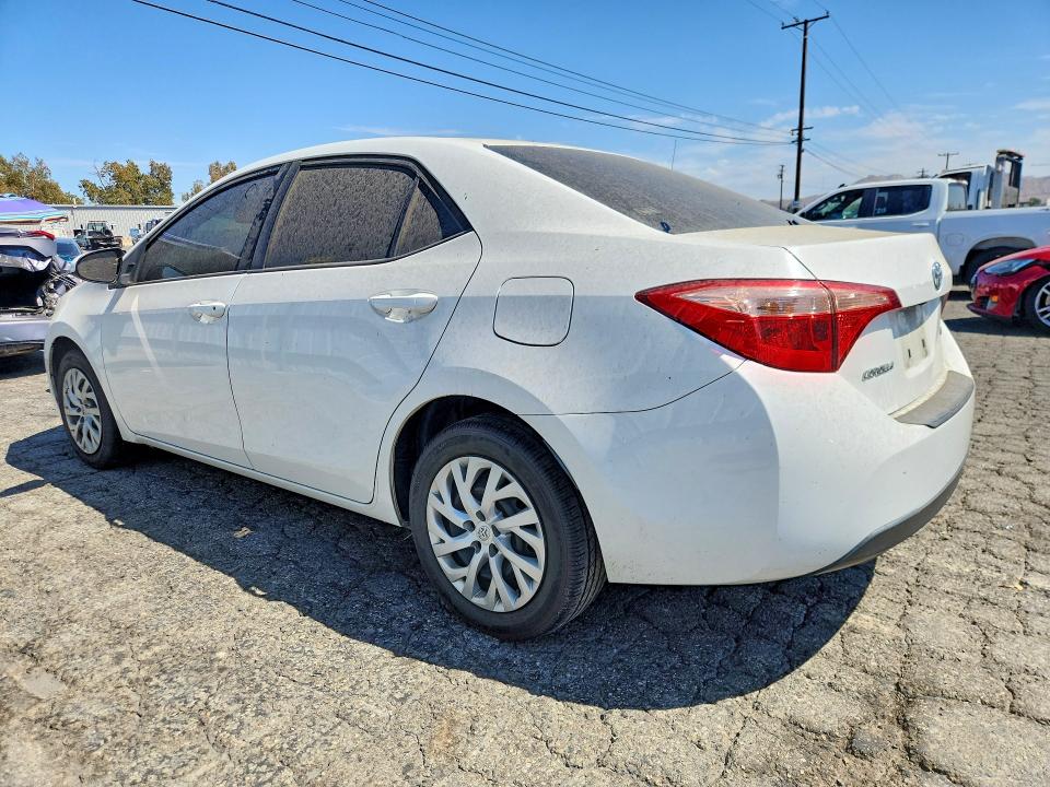 Photo 2 from auction – 2019 TOYOTA COROLLA with VIN 5YFBURHEXKP930403