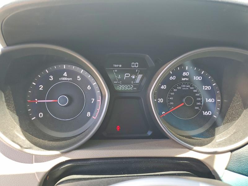 Photo 9 from auction – 2016 HYUNDAI ELANTRA with VIN 5NPDH4AE0GH694987
