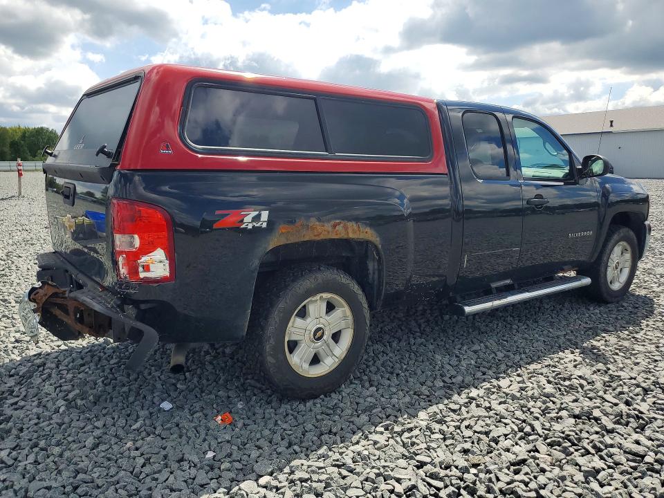 Photo 3 from auction – 2013 CHEVROLET SILVERADO with VIN 1GCRKSE77DZ264448