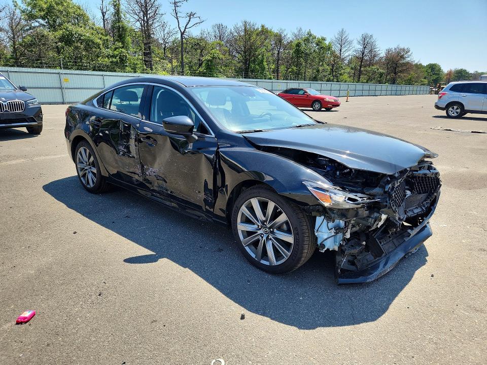 Снимка 4 от търг – 2018 MAZDA 6 с VIN JM1GL1VM3J1331559