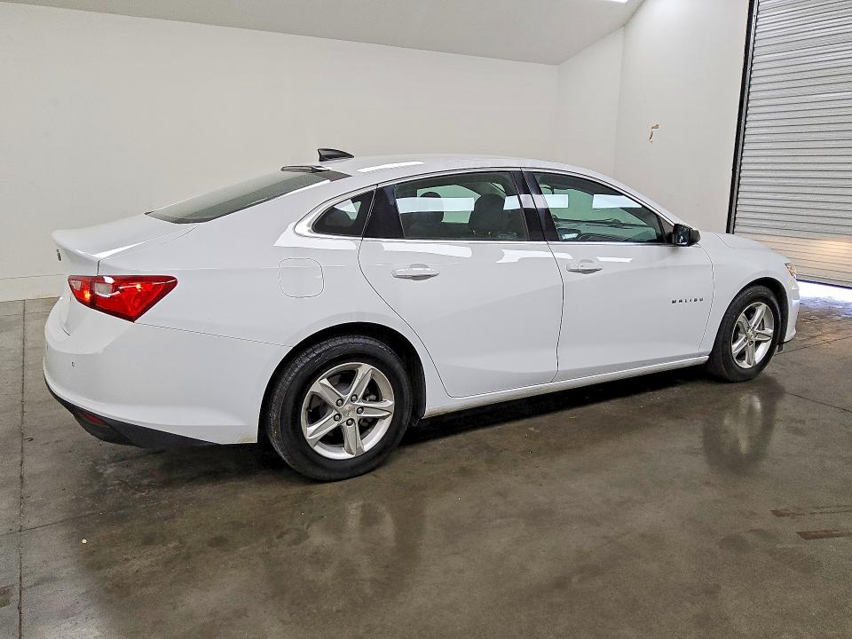 Photo 3 from auction – 2021 CHEVROLET MALIBU with VIN 1G1ZC5ST7MF089760