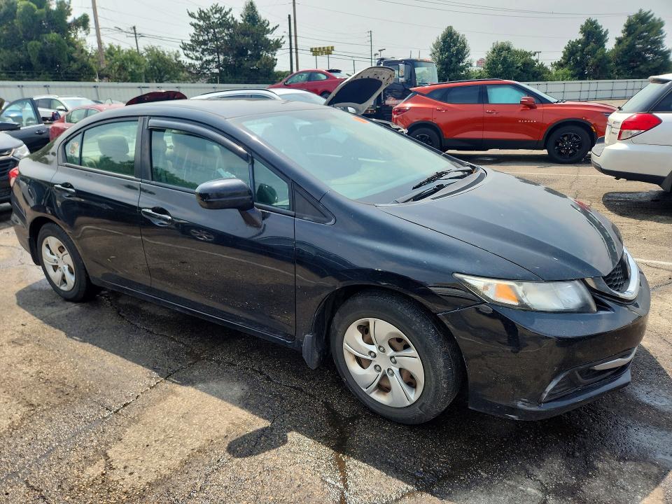 Photo 4 from auction – 2015 HONDA CIVIC with VIN 19XFB2F52FE079903