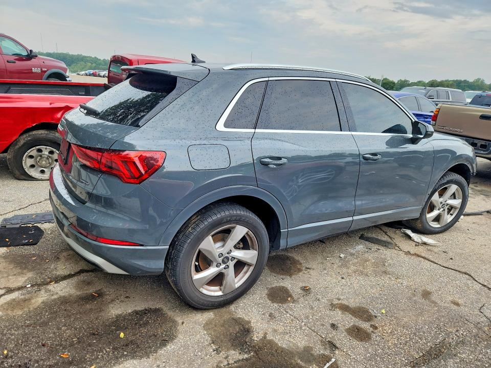 Photo 3 from auction – 2021 AUDI Q3 with VIN WA1AUCF38M1133546