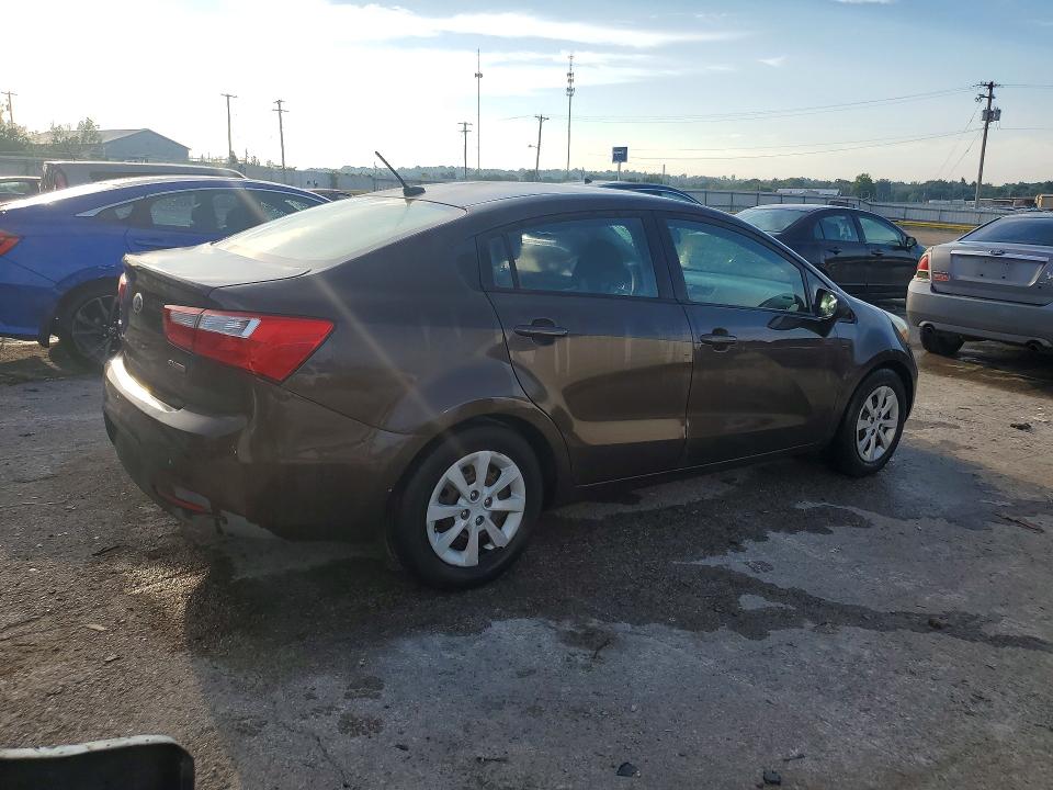 Photo 3 from auction – 2013 KIA RIO with VIN KNADN4A33D6197569