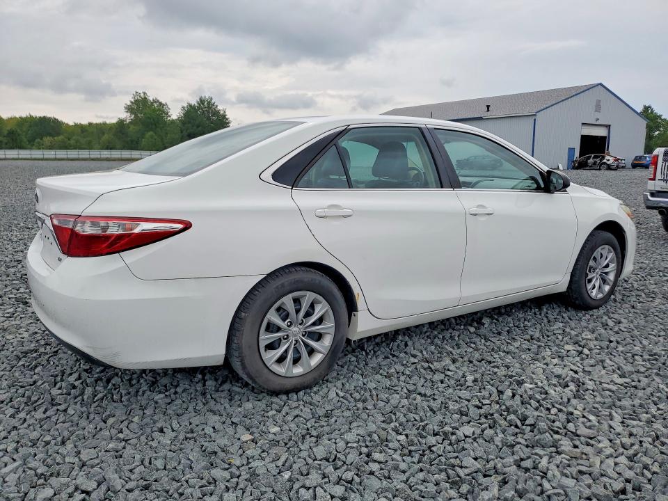 Photo 3 from auction – 2017 TOYOTA CAMRY with VIN 4T1BF1FK4HU688980