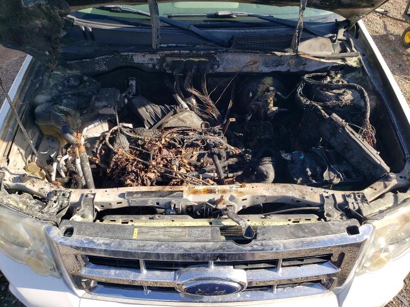Photo 12 from auction – 2008 FORD ESCAPE with VIN 1FMCU92Z08KE74933