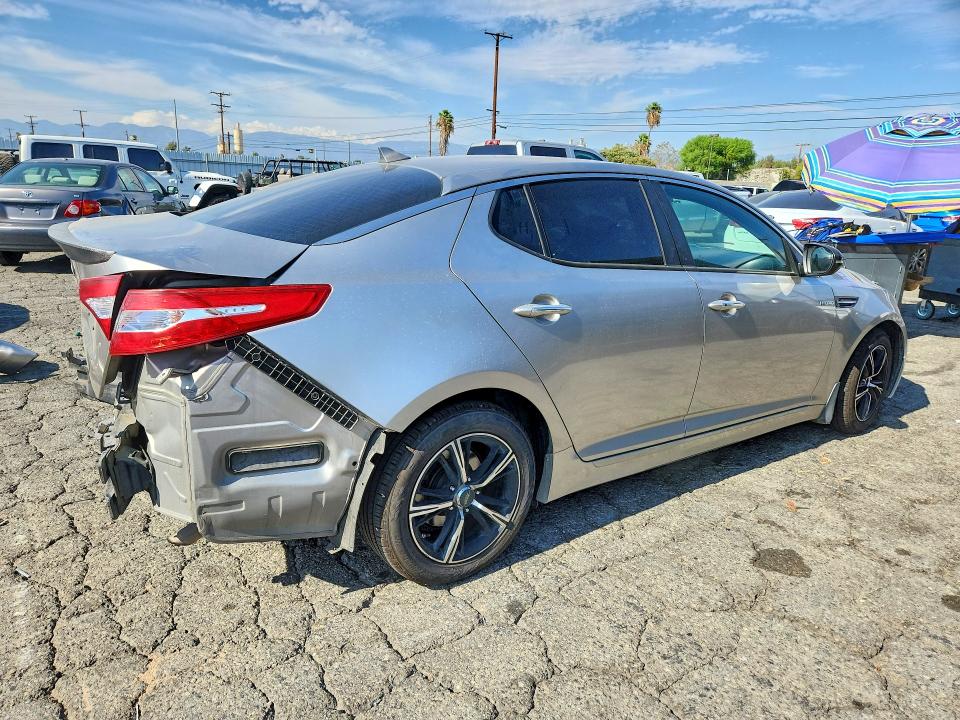 Foto 3 de la subasta – 2013 KIA OPTIMA con VIN KNAGM4AD7D5048774