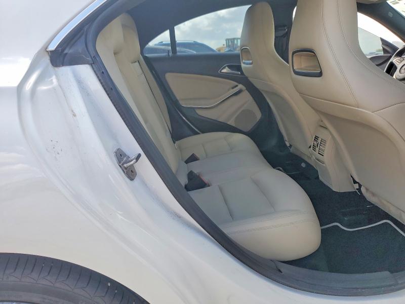 Photo 10 from auction – 2019 MERCEDES-BENZ CLA with VIN WDDSJ4EB2KN729877