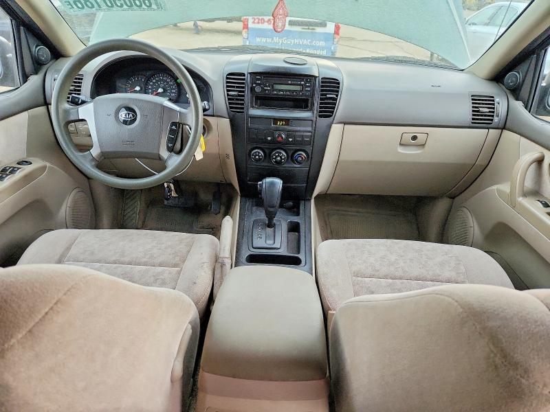 Photo 8 from auction – 2004 KIA SORENTO with VIN KNDJC733445183762