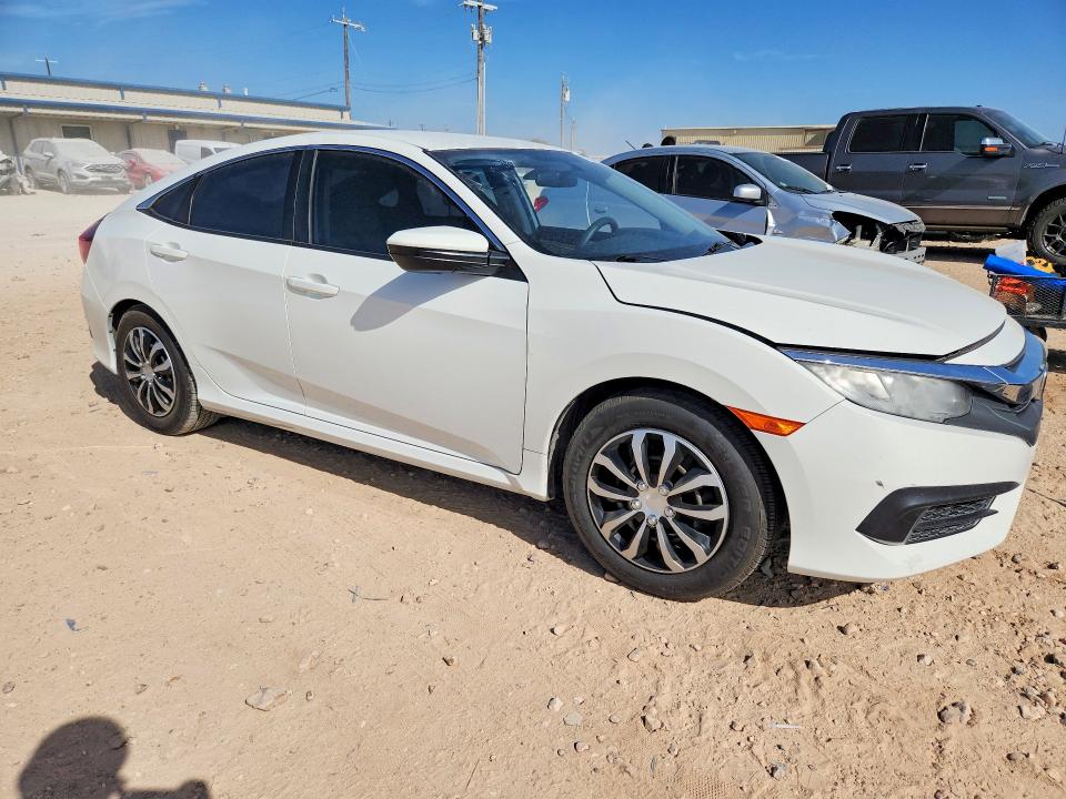 Photo 4 from auction – 2017 HONDA CIVIC with VIN 2HGFC2F57HH576774