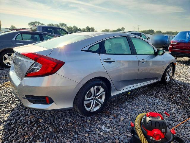 Photo 3 from auction – 2017 HONDA CIVIC with VIN 19XFC2F57HE213854