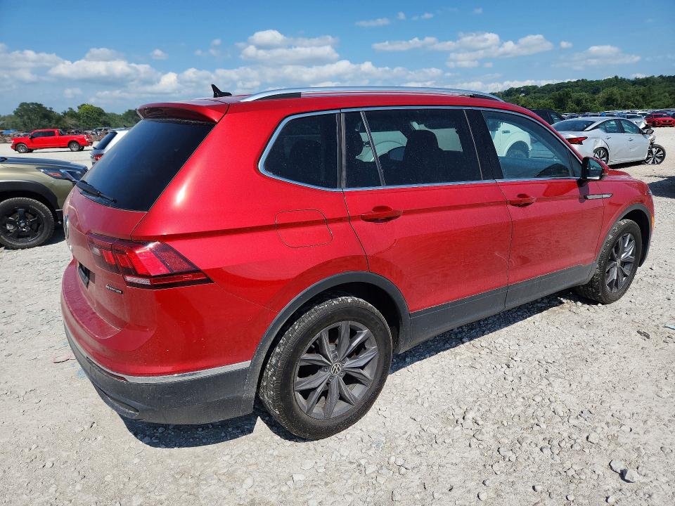 Photo 3 from auction – 2022 VOLKSWAGEN TIGUAN with VIN 3VV2B7AX2NM125269