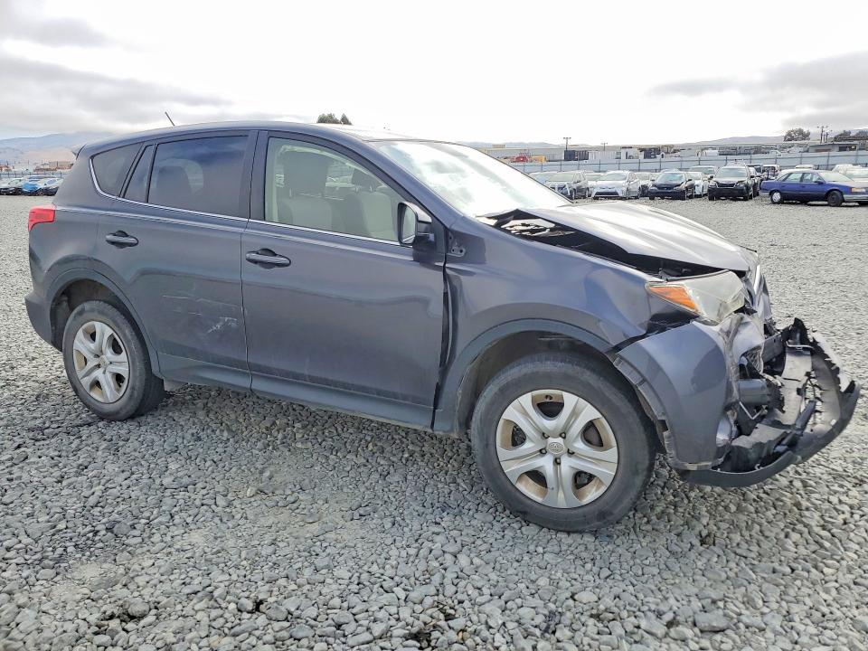 Photo 4 from auction – 2015 TOYOTA RAV4 with VIN JTMZFREV8FJ052669