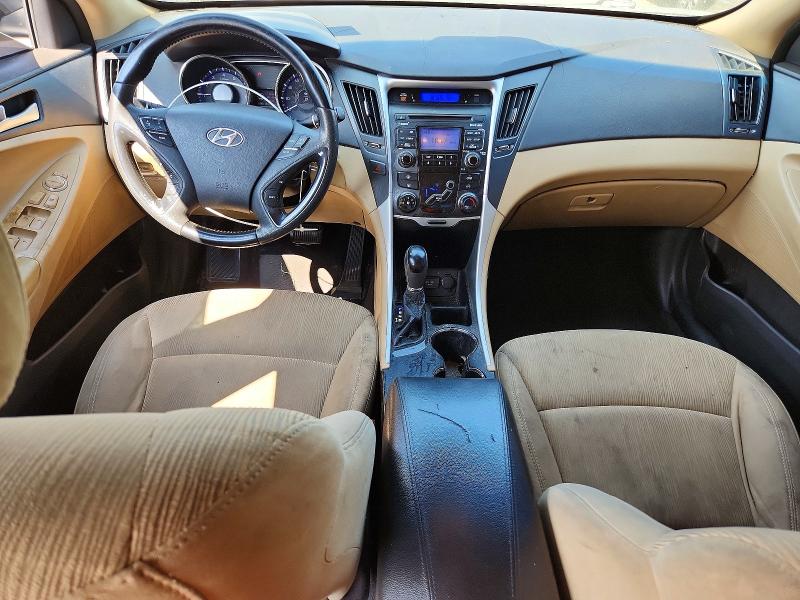 Photo 8 from auction – 2011 HYUNDAI SONATA with VIN 5NPEB4AC4BH125511