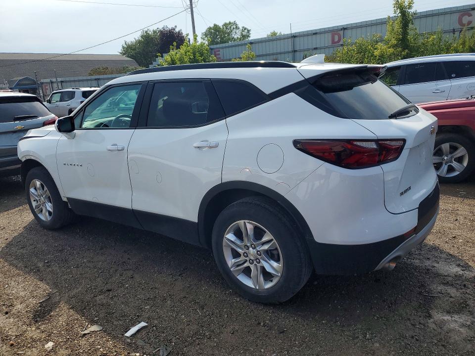 Photo 2 from auction – 2021 CHEVROLET BLAZER with VIN 3GNKBCRS9MS543099
