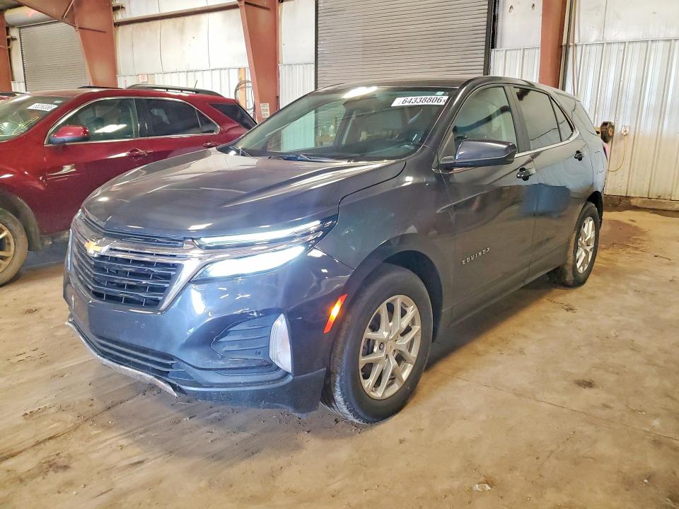 CHEVROLET EQUINOX 2022 with VIN 2GNAXKEV5N6153804 - Photo from auction