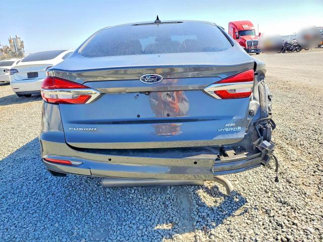 Photo 6 from auction – 2019 FORD FUSION with VIN 3FA6P0LU2KR114787