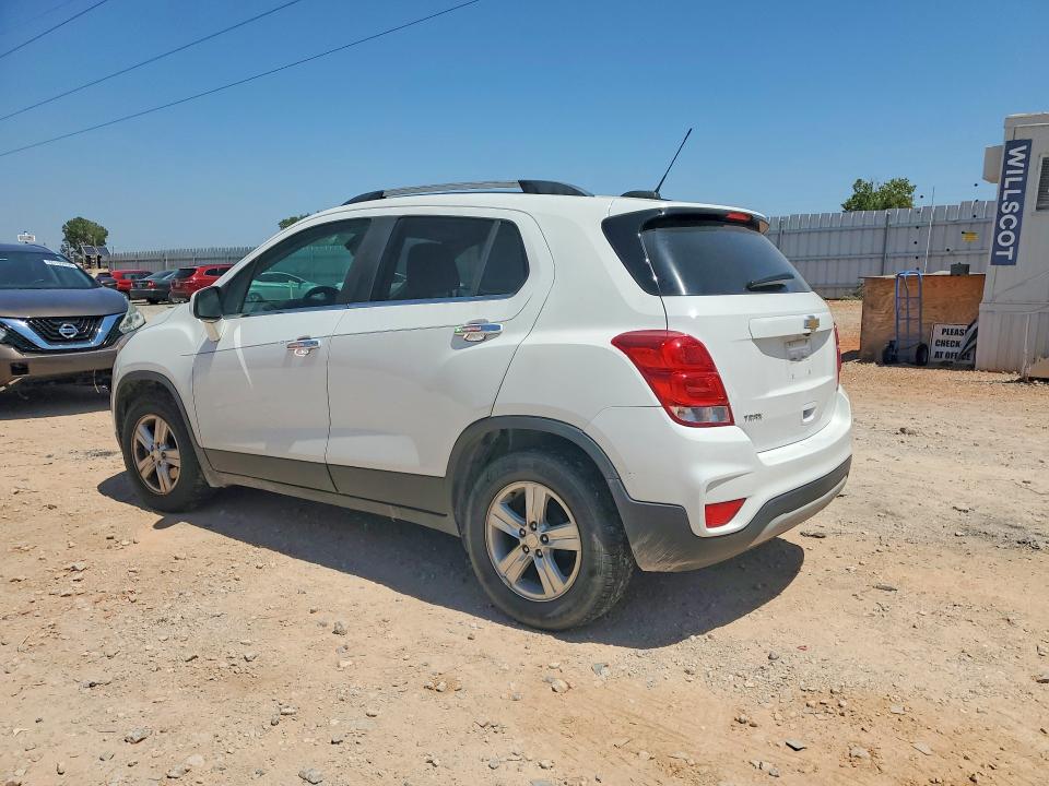 Photo 2 from auction – 2018 CHEVROLET TRAX with VIN 3GNCJLSB1JL228689
