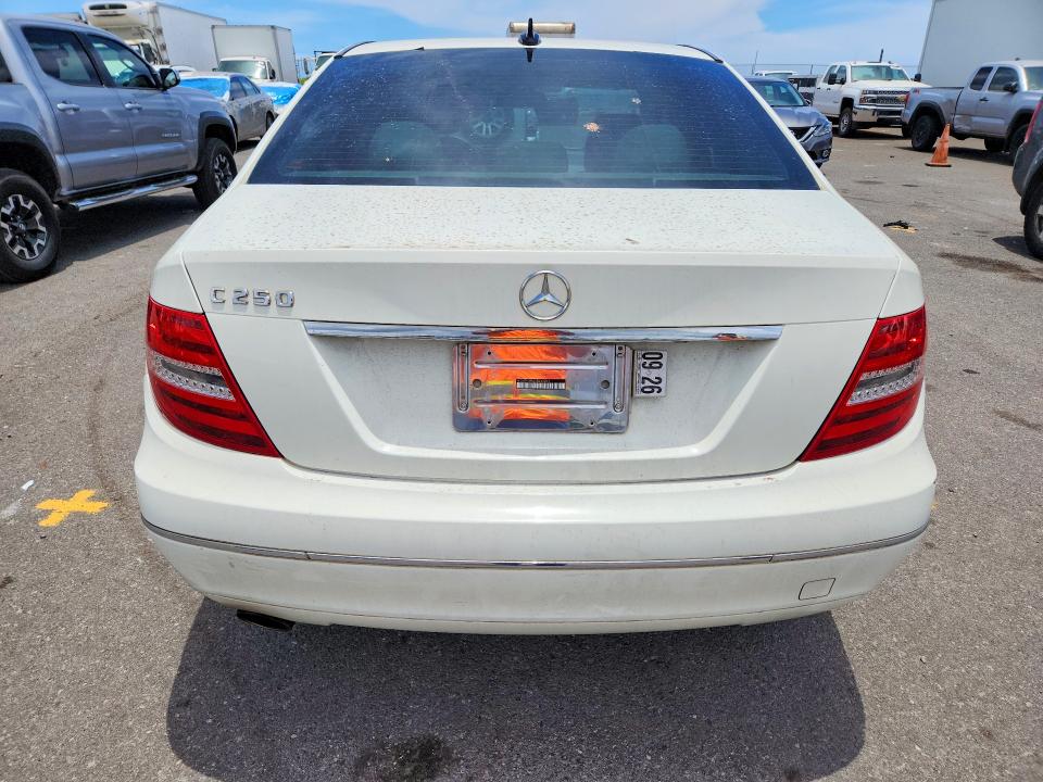 Photo 6 from auction – 2012 MERCEDES-BENZ C with VIN WDDGF4HB2CR240201
