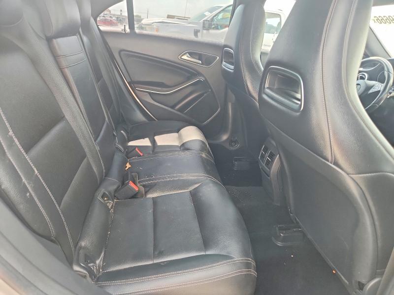 Photo 10 from auction – 2018 MERCEDES-BENZ CLA with VIN WDDSJ4EB1JN544699