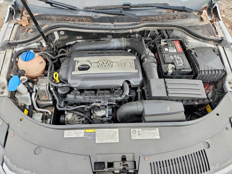 Photo 11 from auction – 2015 VOLKSWAGEN CC with VIN WVWBN7AN0FE814996